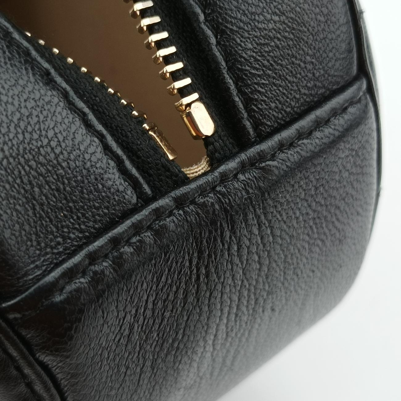 Pre-owned Chanel Matelasse Round Black Leather AP1449 shoulderbag | stylenewstar