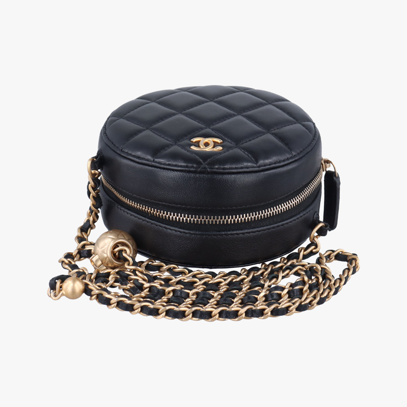 Pre-owned Chanel Matelasse Round Black Leather AP1449 shoulderbag | stylenewstar