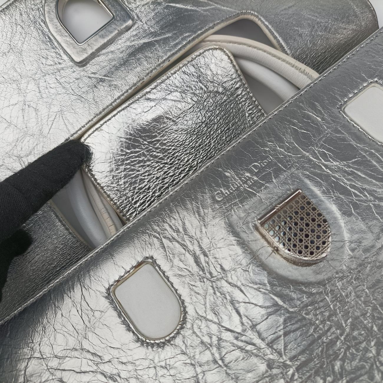 Pre-owned Christian Dior Diorever Squad Flap Silver Leather  shoulderbag | stylenewstar