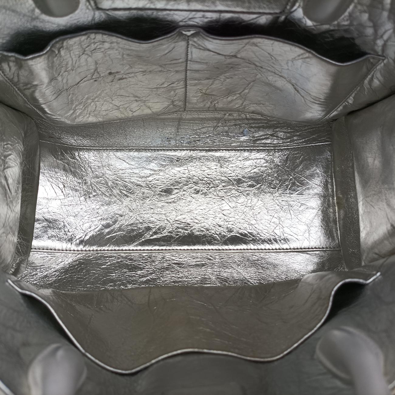 Pre-owned Christian Dior Diorever Squad Flap Silver Leather  shoulderbag | stylenewstar