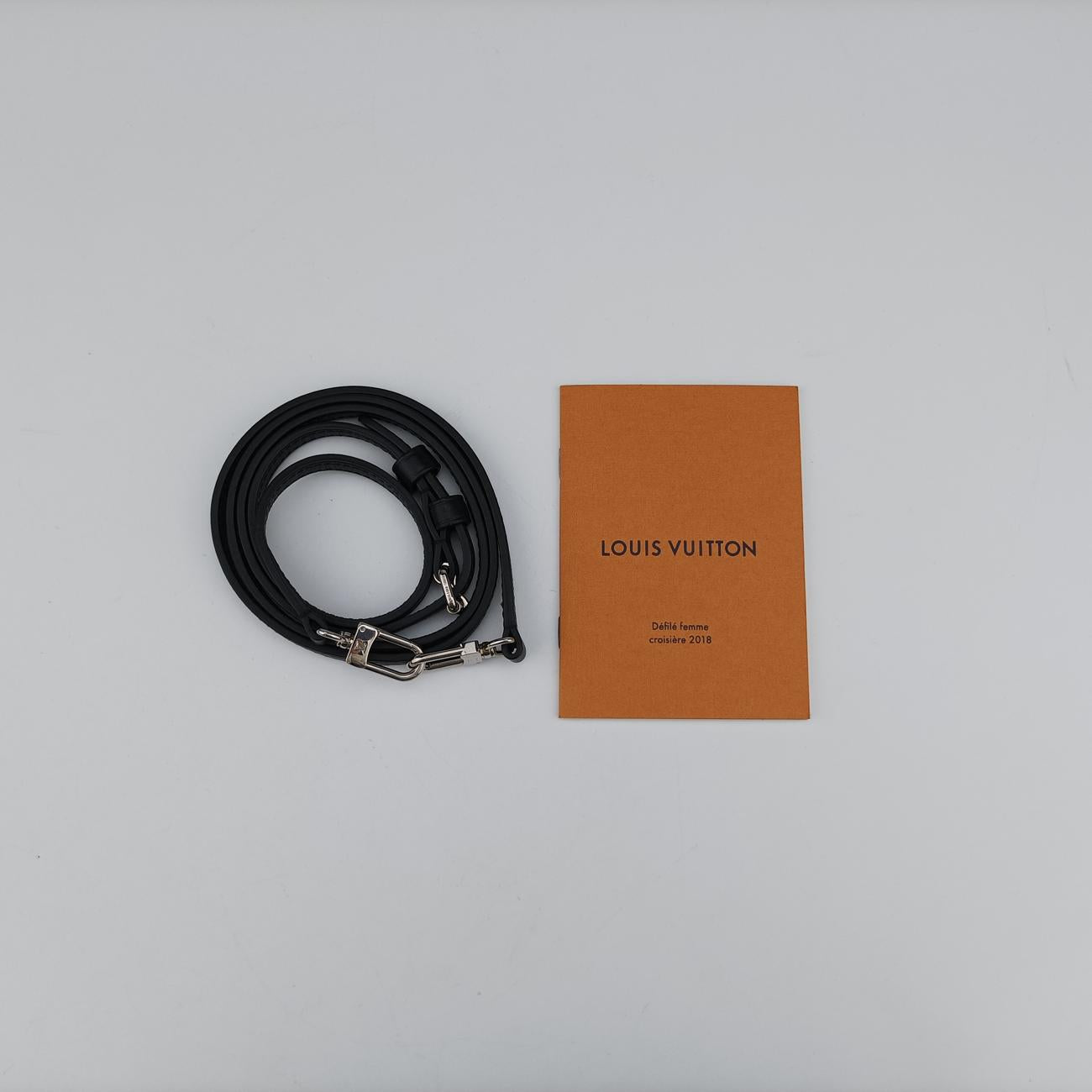 Vintage Louis Vuitton Pochette Kabuki Mask Brown×MARRON×FUCHSIA Monogram Reverse×Epi M43495 shoulderbag | stylenewstar