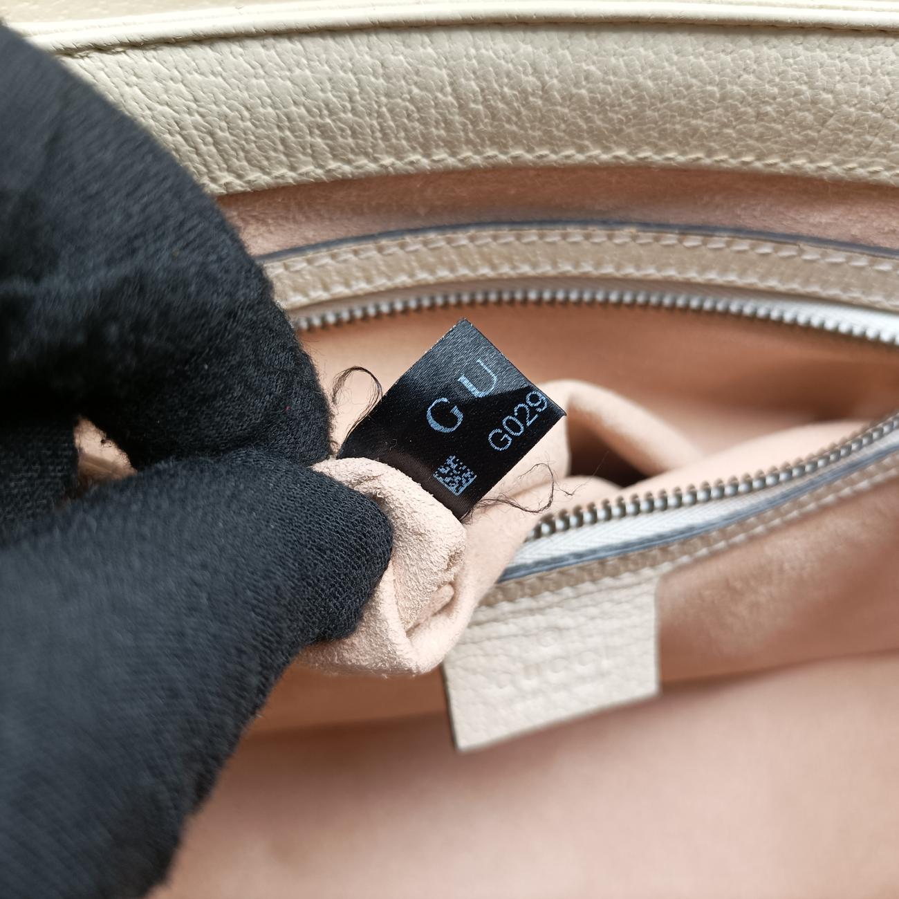 Vintage Gucci Queen Margaret White x Beige x Red x Green PVC coated canvas×Leather 476541 shoulderbag | stylenewstar