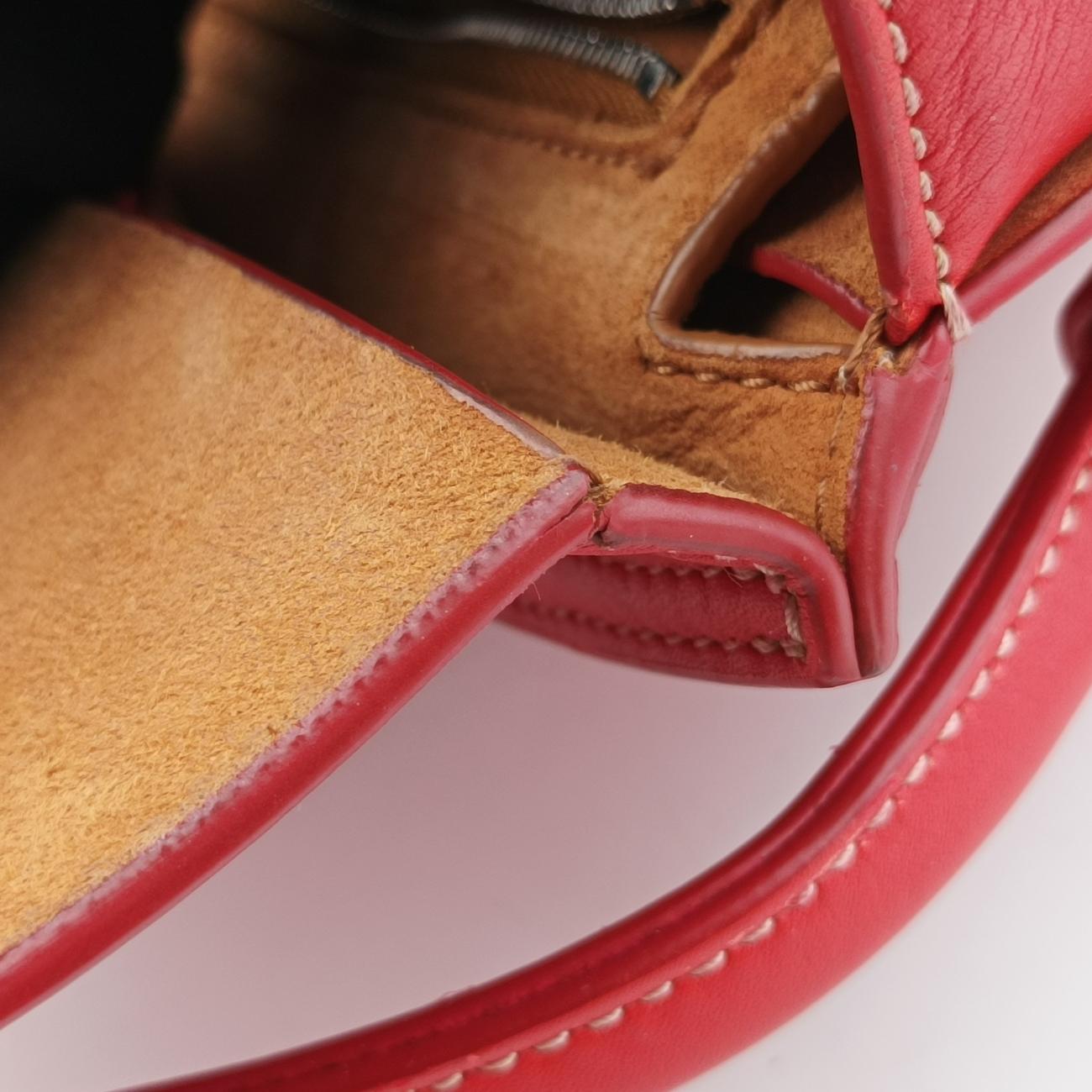 Secondhand Bottega Veneta The Arco Red Leather  shoulderbag | stylenewstar