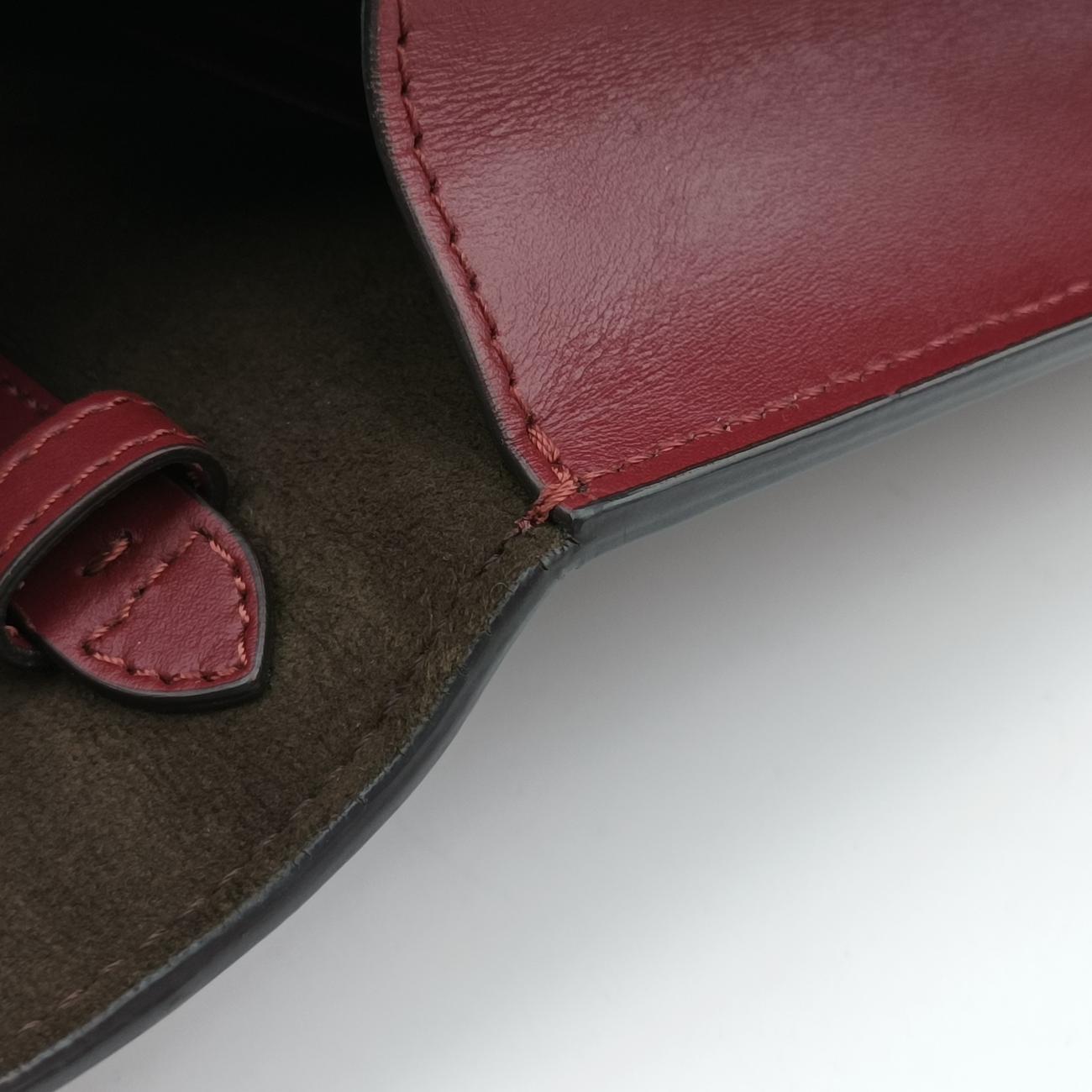 Pre-owned Fendi Fab Red Leather 8BT326 shoulderbag | stylenewstar