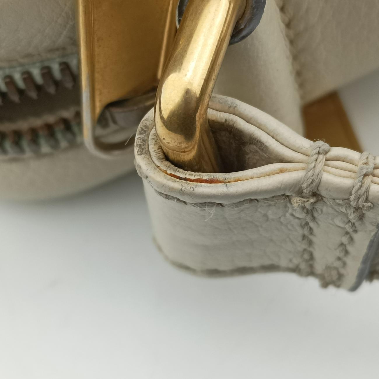 Pre-owned Gucci Print Messenger White Leather 574803 shoulderbag | stylenewstar