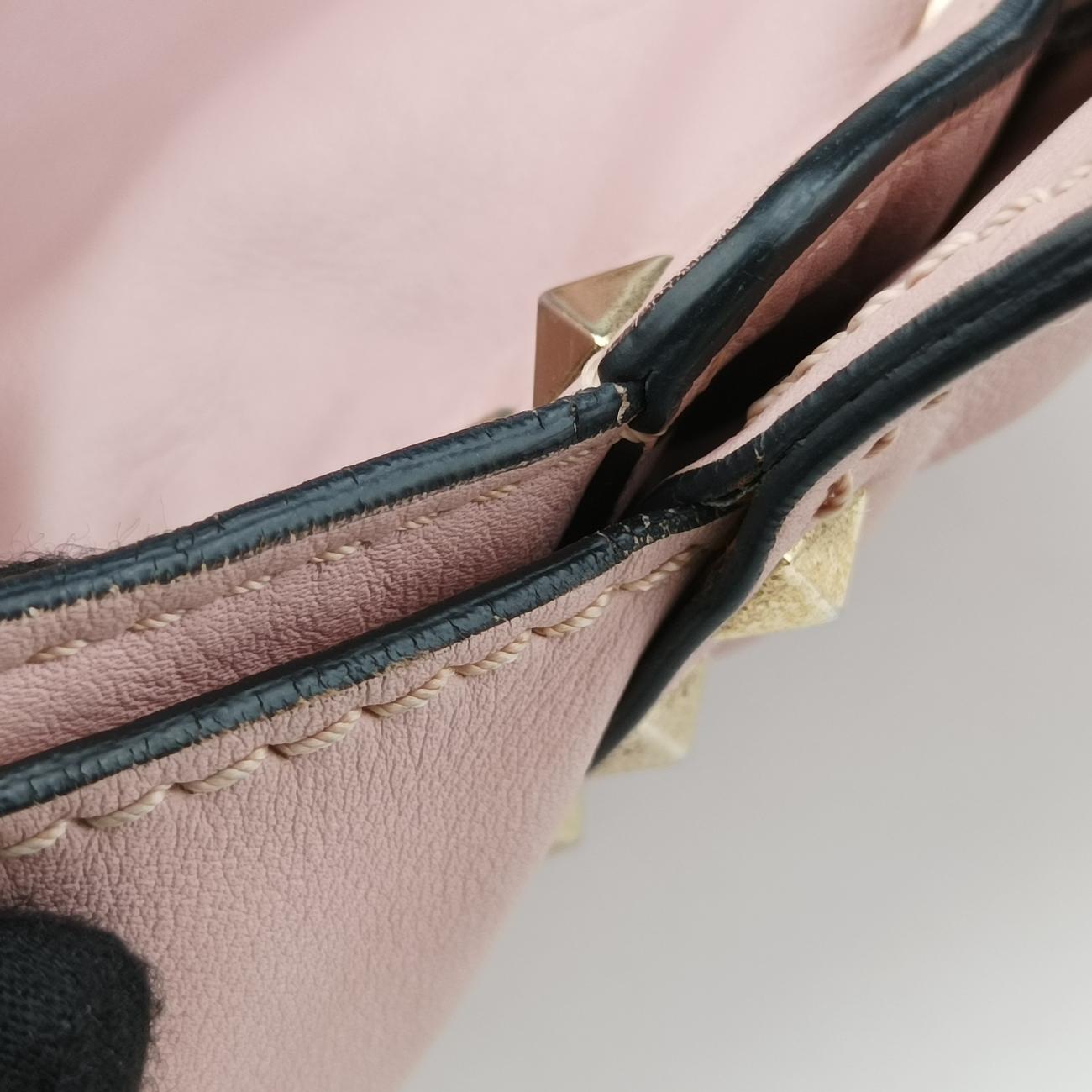 Secondhand Valentino Rockstud Pink Leather  shoulderbag | stylenewstar