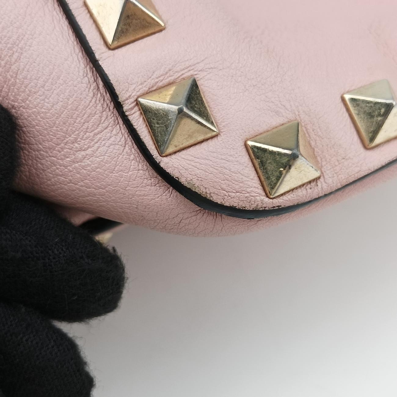 Secondhand Valentino Rockstud Pink Leather  shoulderbag | stylenewstar