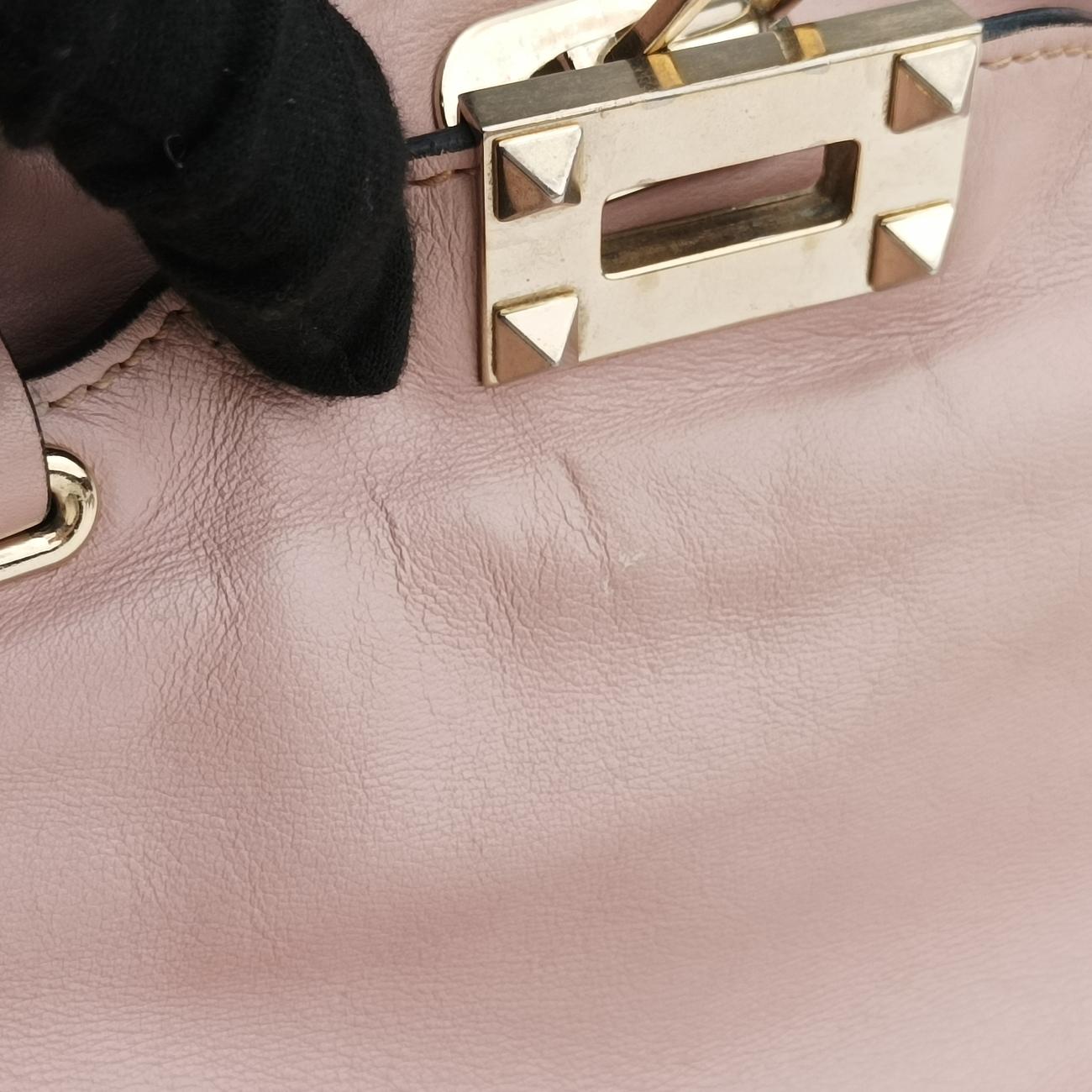 Secondhand Valentino Rockstud Pink Leather  shoulderbag | stylenewstar