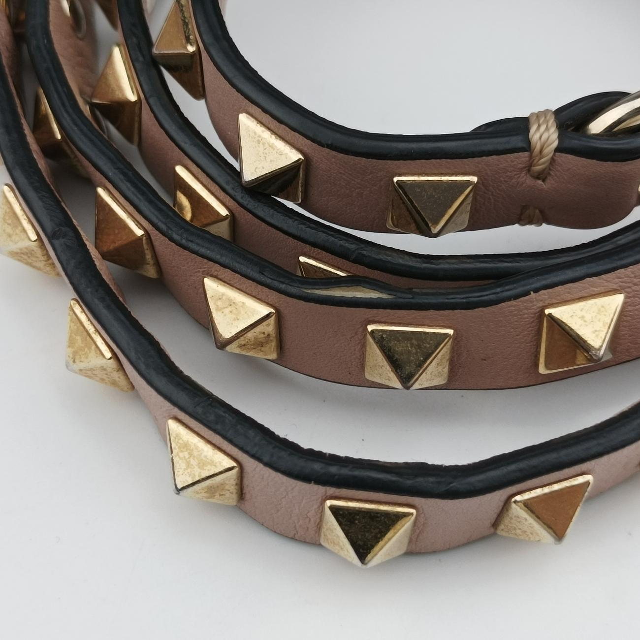 Secondhand Valentino Rockstud Pink Leather  shoulderbag | stylenewstar