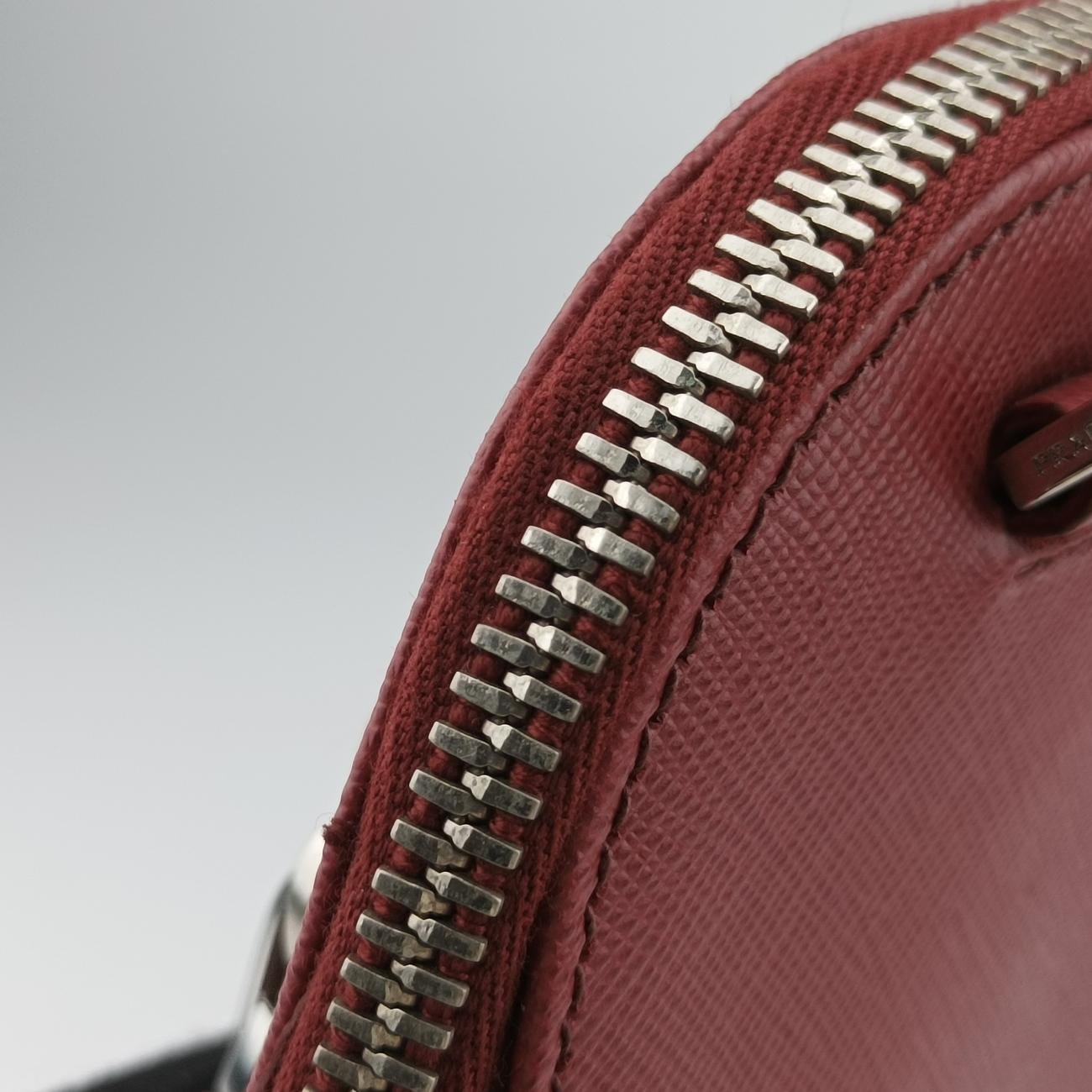 Vintage Prada Triangle Logo Plate Red Saffiano Leather  handbag | stylenewstar