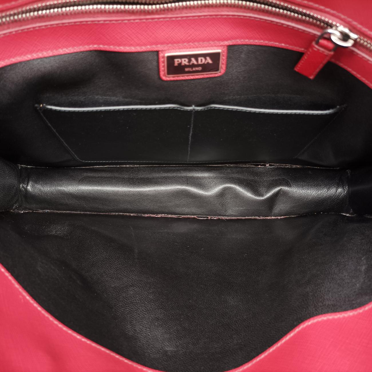 Vintage Prada Triangle Logo Plate Red Saffiano Leather  handbag | stylenewstar