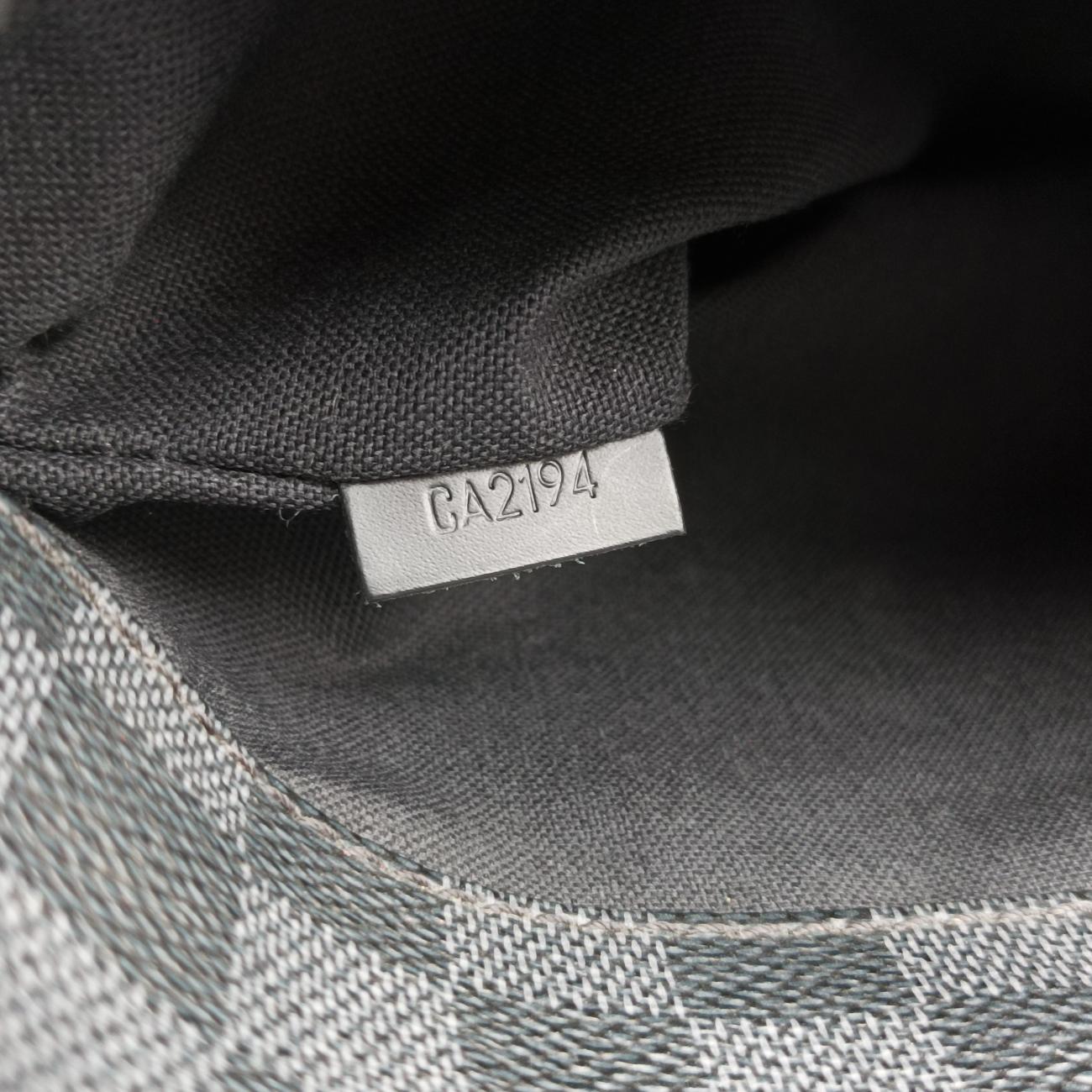 Pre-owned Louis Vuitton DANIEL MM Noir Damier GRAPHITE N58029 shoulderbag | stylenewstar