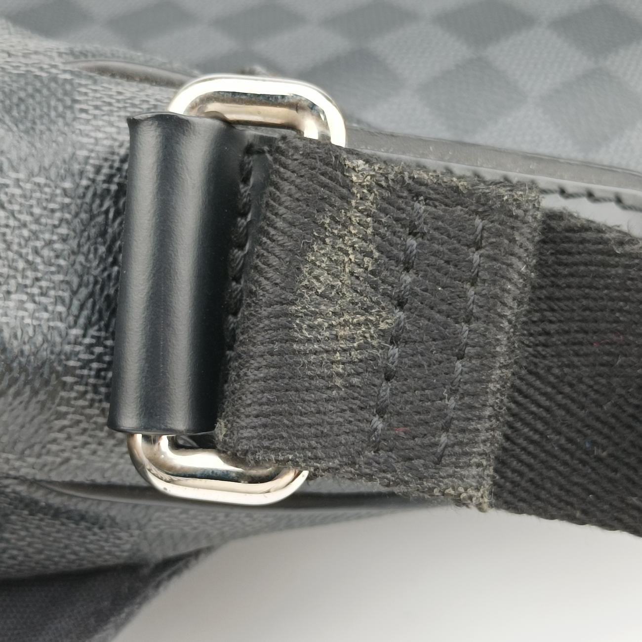 Pre-owned Louis Vuitton DANIEL MM Noir Damier GRAPHITE N58029 shoulderbag | stylenewstar