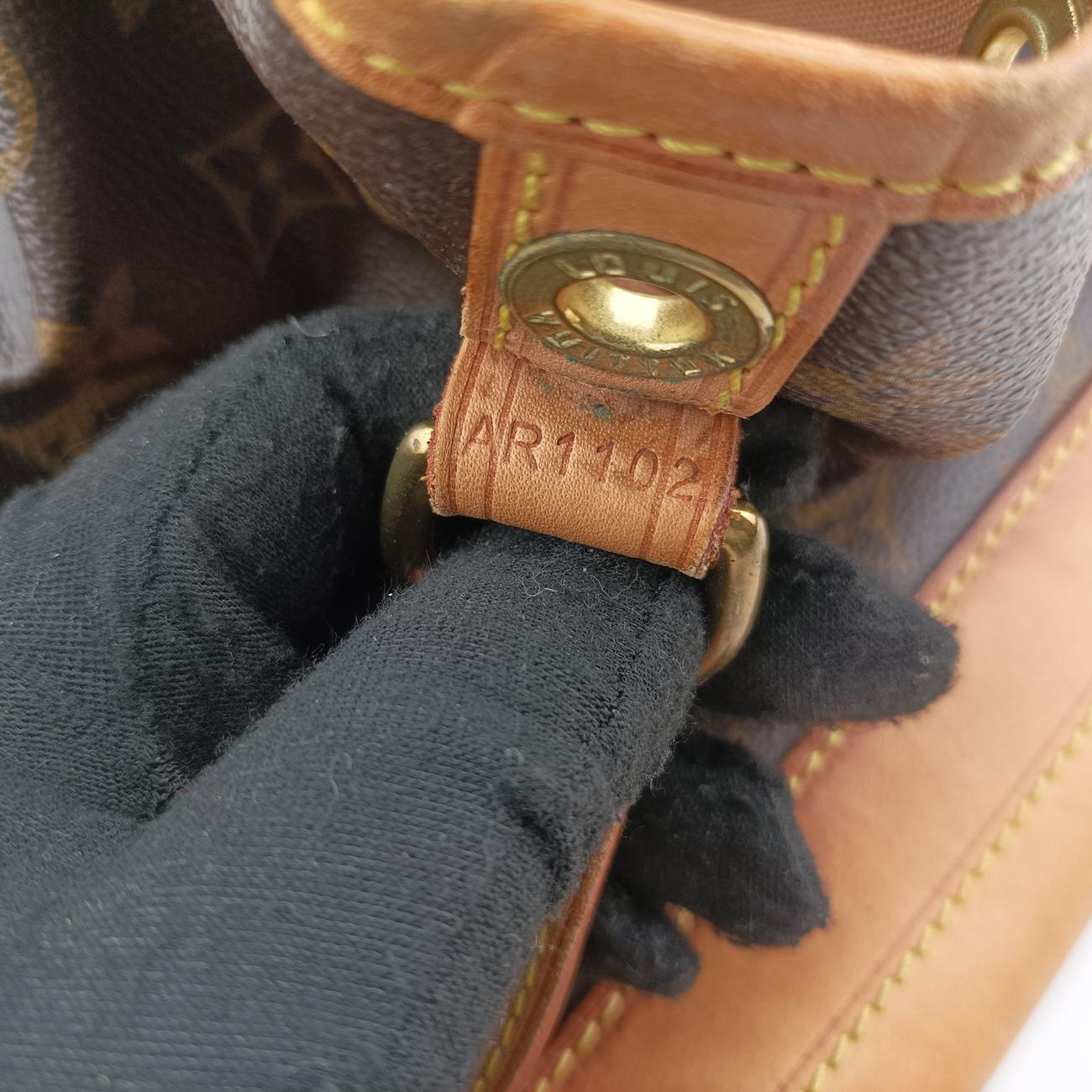 Pre-owned Louis Vuitton NOé Brown Monogram Canvas M42224 shoulderbag | stylenewstar