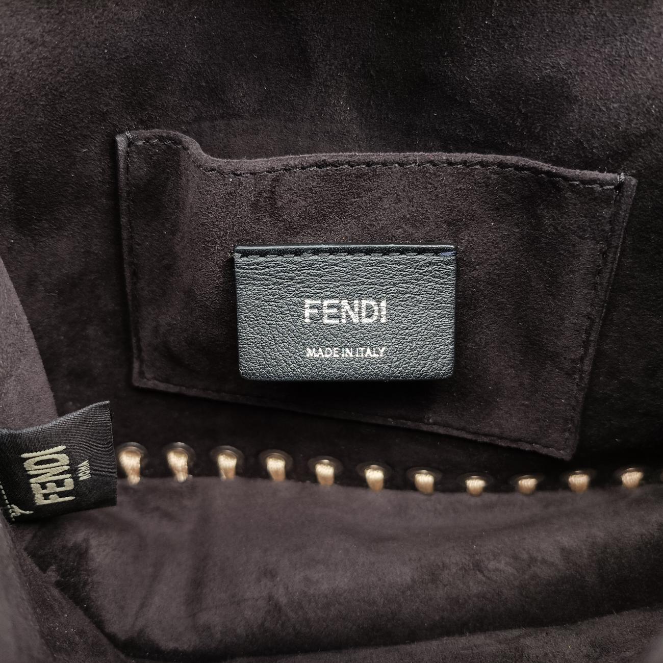 Pre-owned Fendi studded Kan I Black×Multicolour Leather 8M0381 shoulderbag | stylenewstar