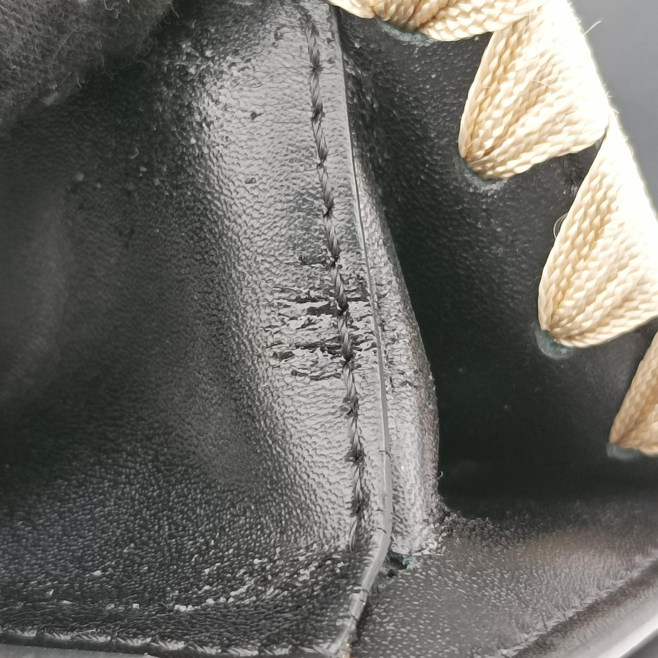 Pre-owned Fendi studded Kan I Black×Multicolour Leather 8M0381 shoulderbag | stylenewstar