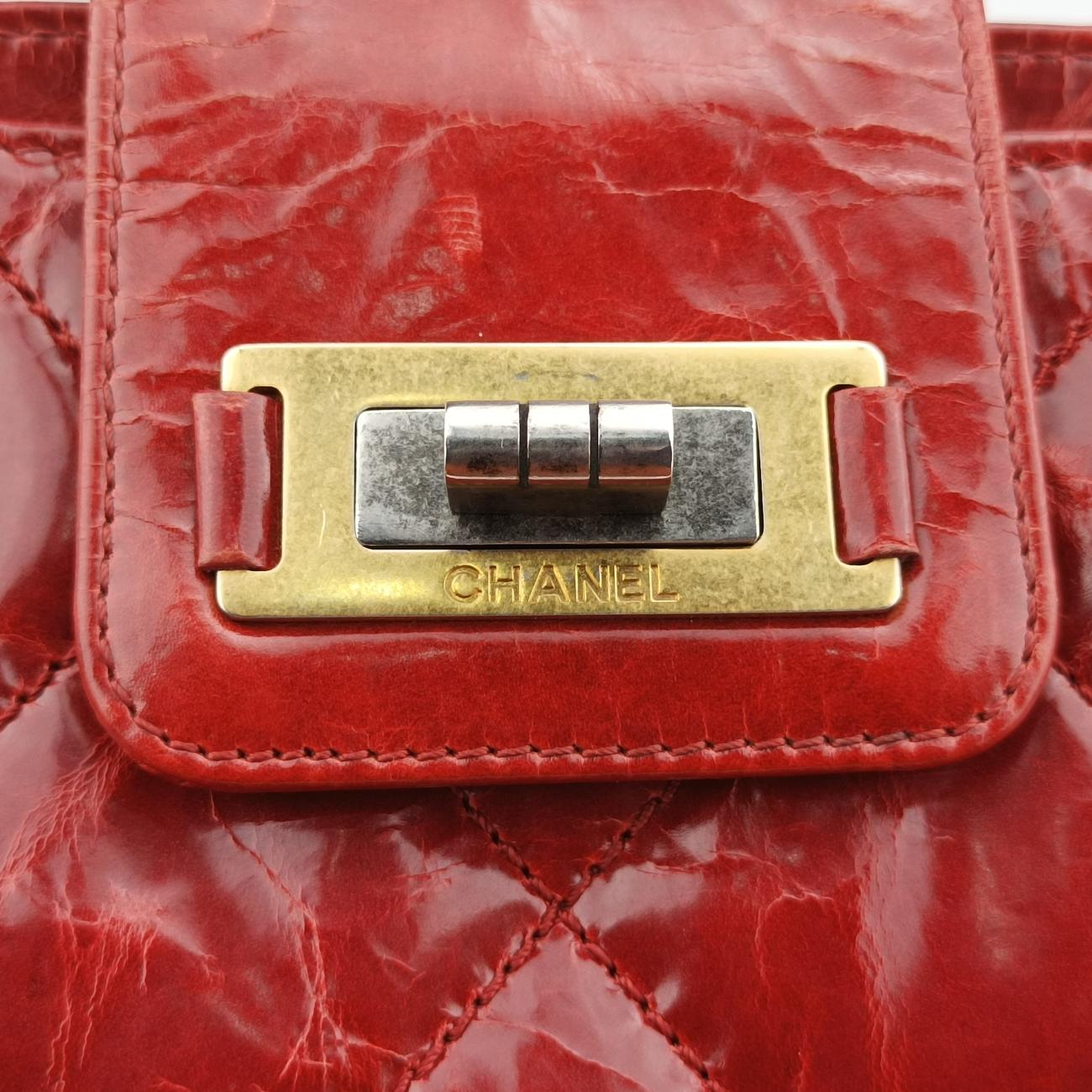 Pre-owned Chanel 2.55 Matelasse Red Leather A66817 shoulderbag | stylenewstar