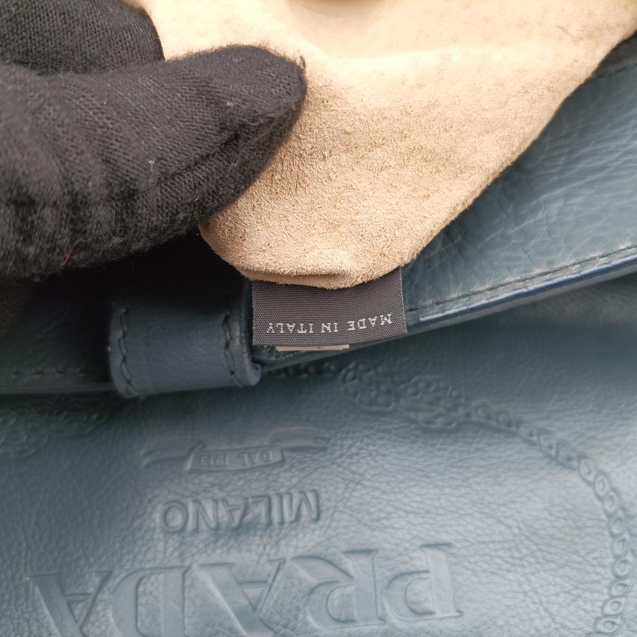 Pre-owned Prada Padlock Black Leather  shoulderbag | stylenewstar