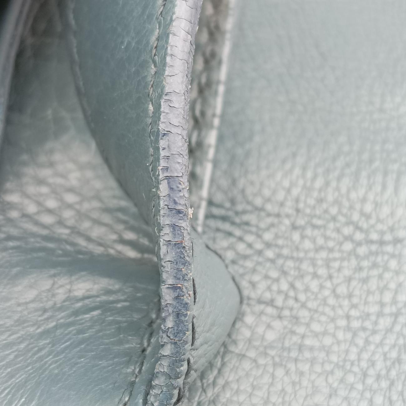 Pre-owned Prada Padlock Black Leather  shoulderbag | stylenewstar