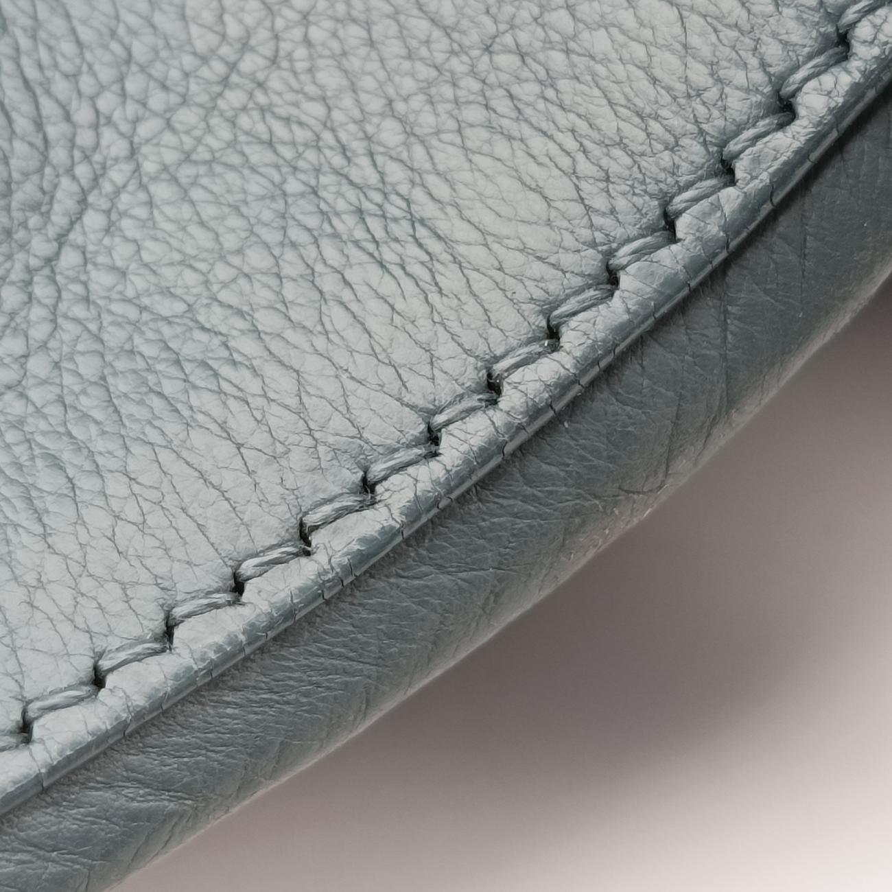 Pre-owned Prada Padlock Black Leather  shoulderbag | stylenewstar