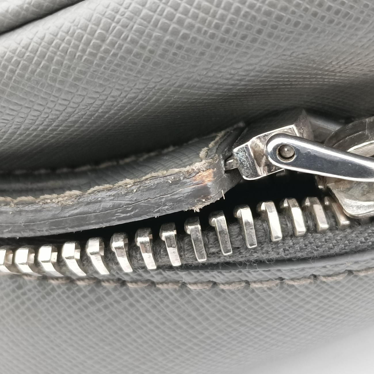 Vintage Prada business bag briefcase Grey SAFFIANO Leather 2VE363 handbag | stylenewstar