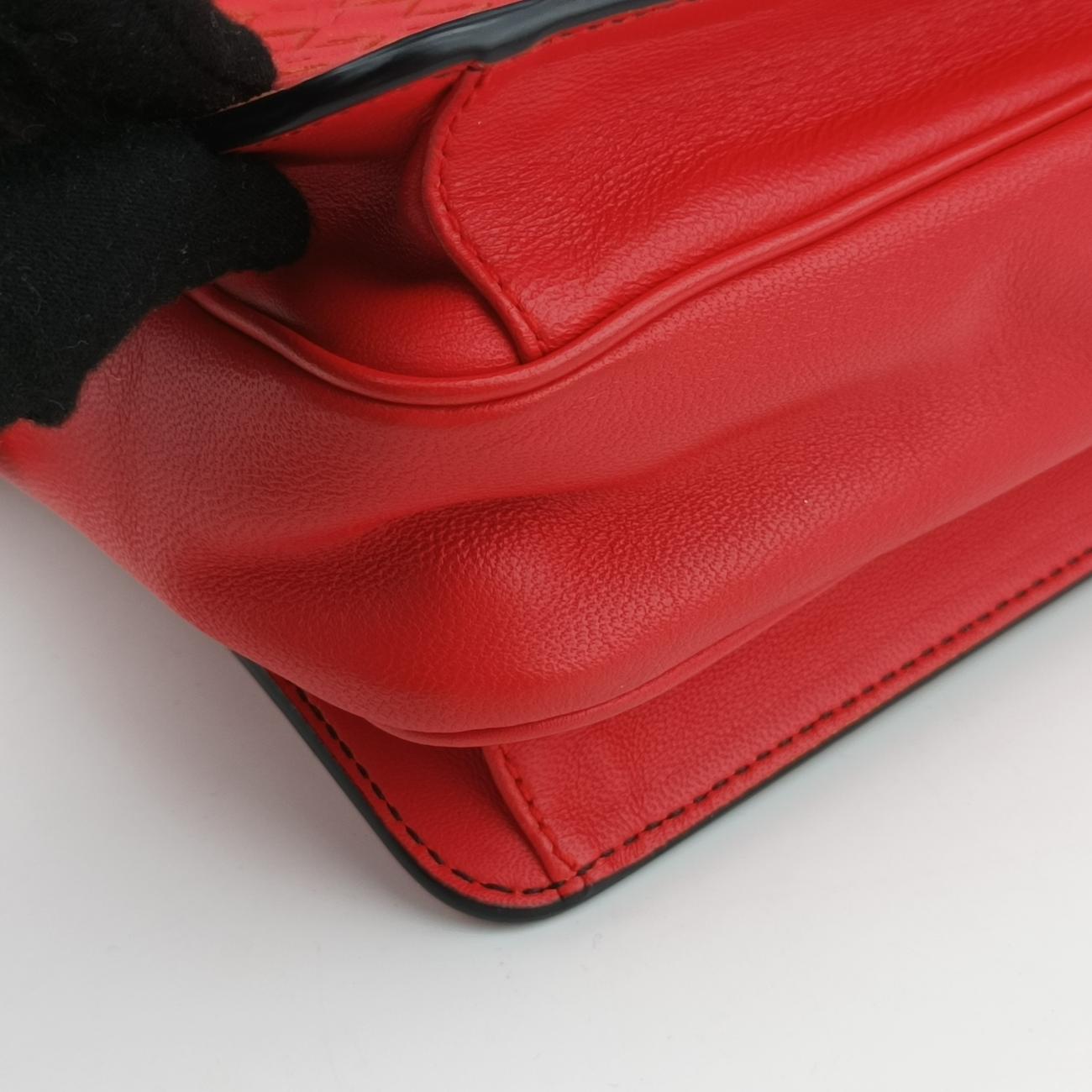 Secondhand Bottega Veneta Intrecciato Red lambskin  shoulderbag | stylenewstar