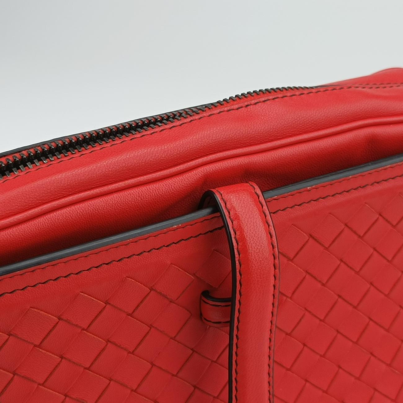 Secondhand Bottega Veneta Intrecciato Red lambskin  shoulderbag | stylenewstar