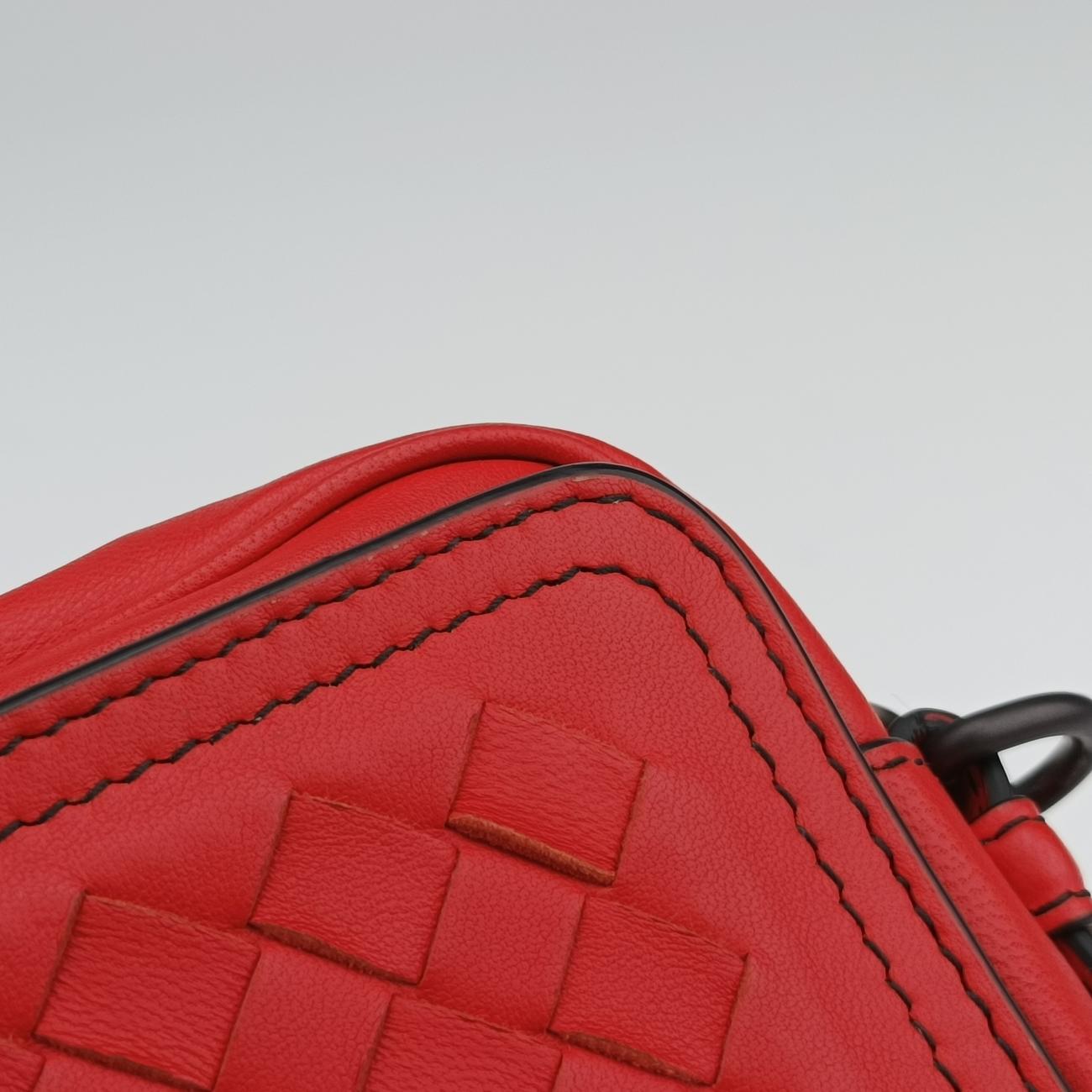 Secondhand Bottega Veneta Intrecciato Red lambskin  shoulderbag | stylenewstar