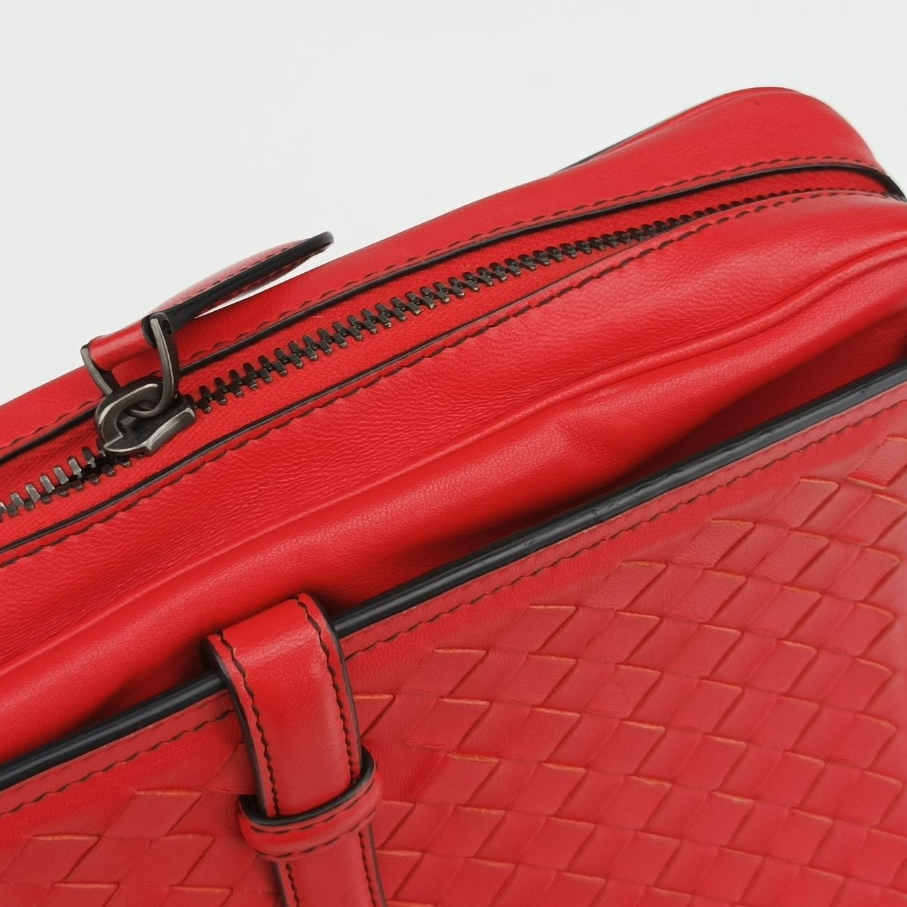 Secondhand Bottega Veneta Intrecciato Red lambskin  shoulderbag | stylenewstar