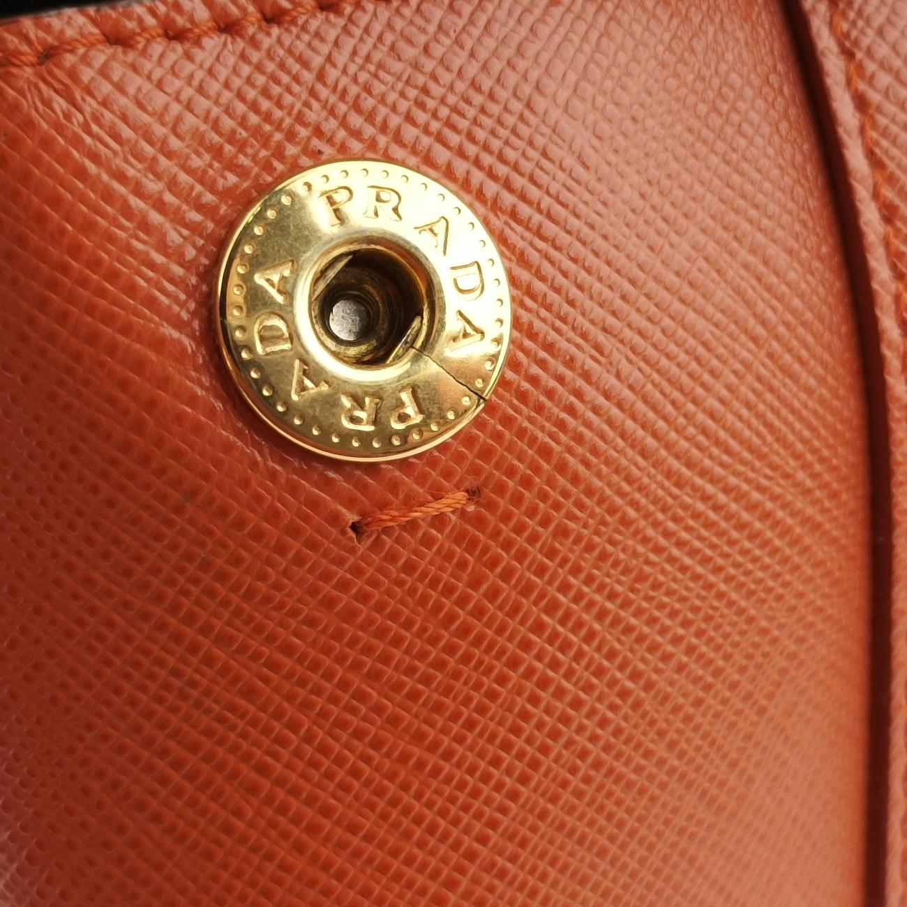 Vintage Prada Galleria beige×orange SAFFIANO　Leather B2274C shoulderbag | stylenewstar