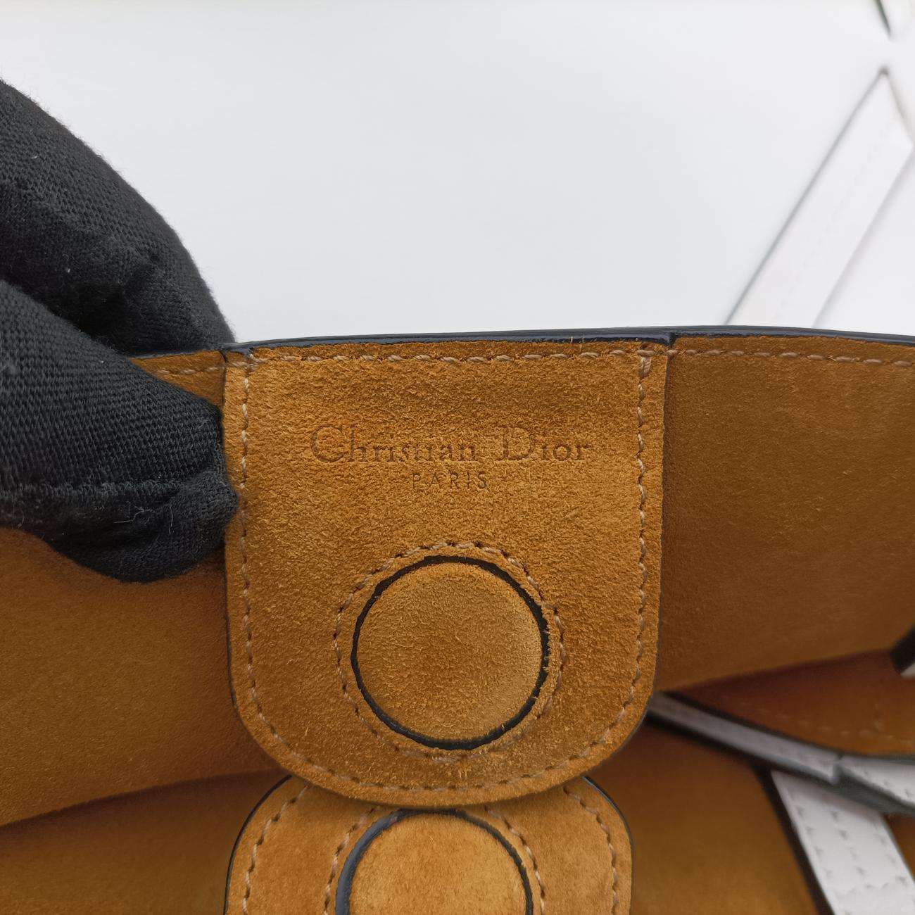 Pre-owned Christian Dior Cannage Detail Shopper Tote White Leather  shoulderbag | stylenewstar