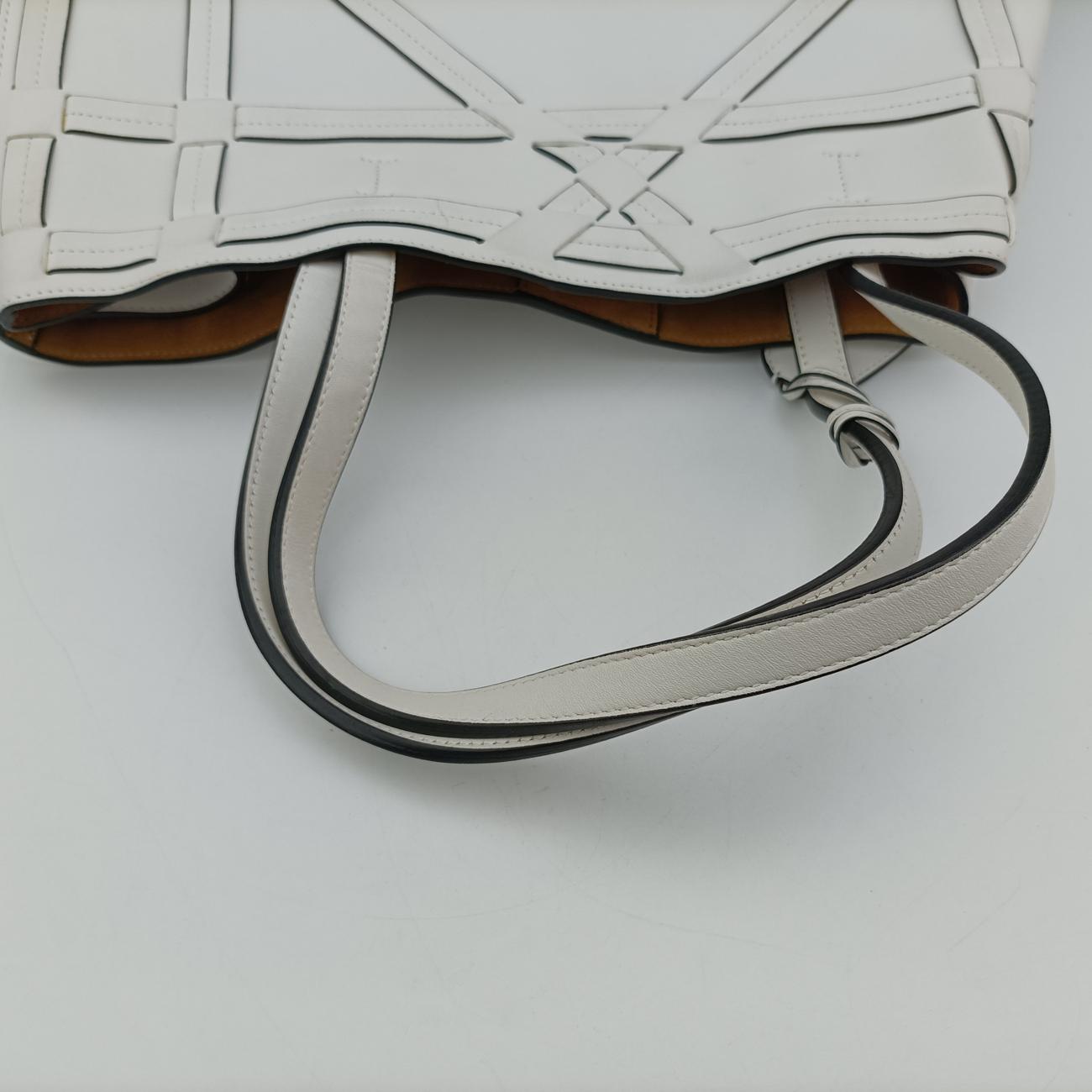 Pre-owned Christian Dior Cannage Detail Shopper Tote White Leather  shoulderbag | stylenewstar