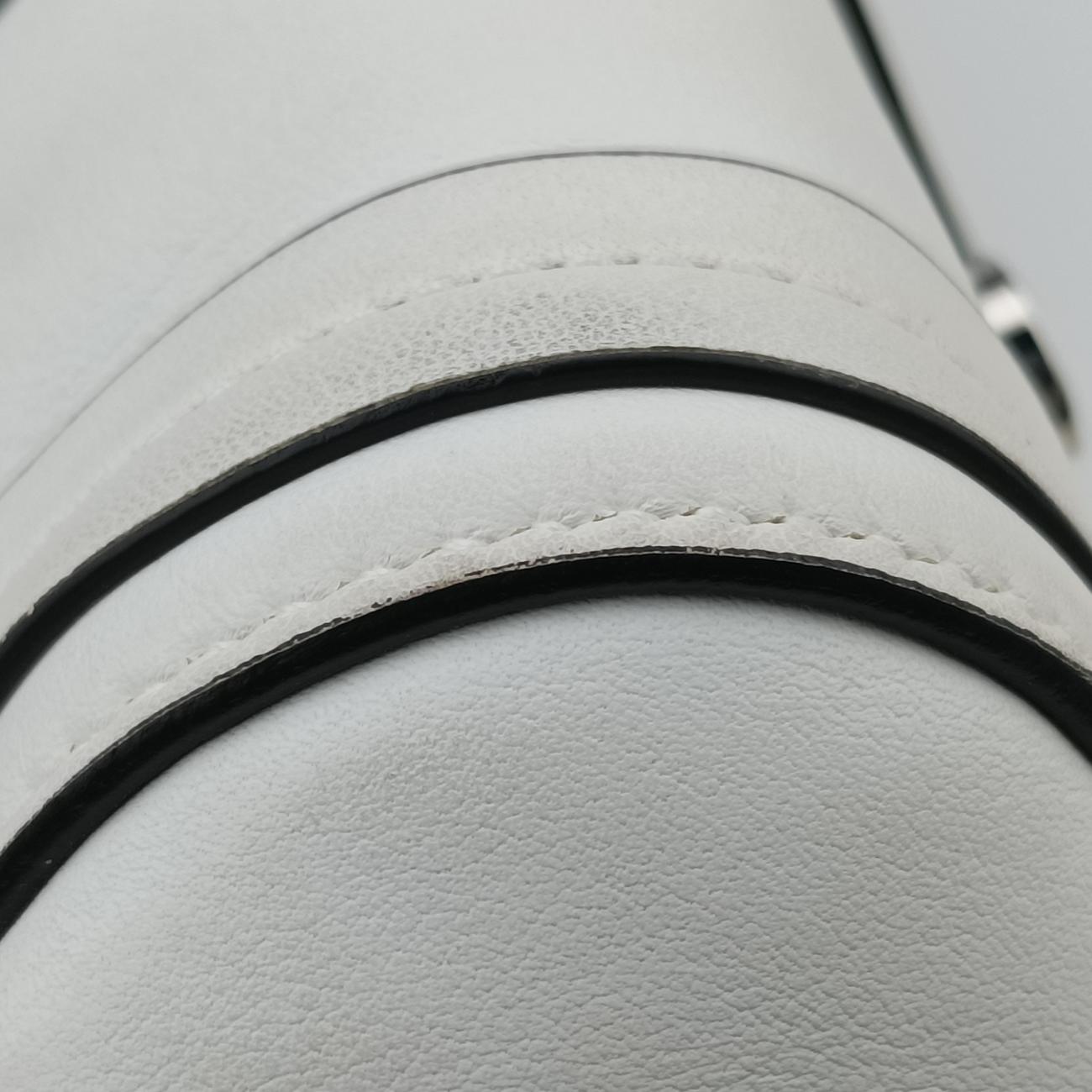 Pre-owned Christian Dior Cannage Detail Shopper Tote White Leather  shoulderbag | stylenewstar