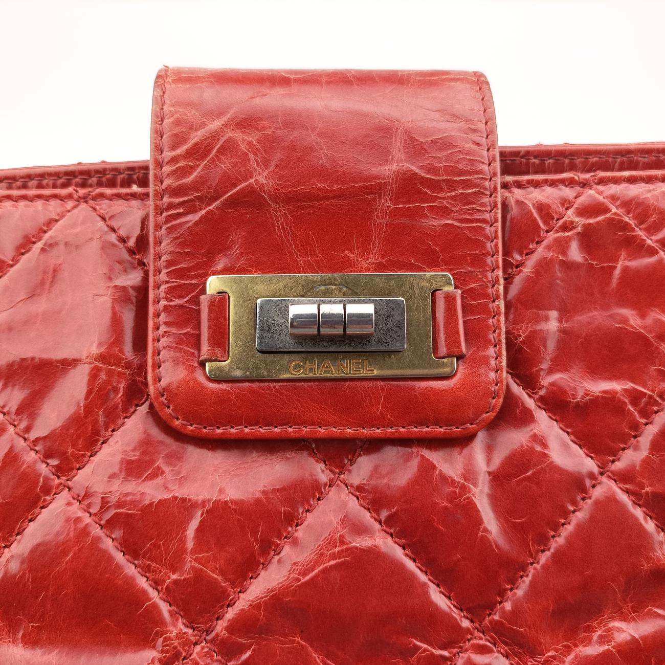 Pre-owned Chanel 2.55 Matelasse Red Leather A66817 shoulderbag | stylenewstar