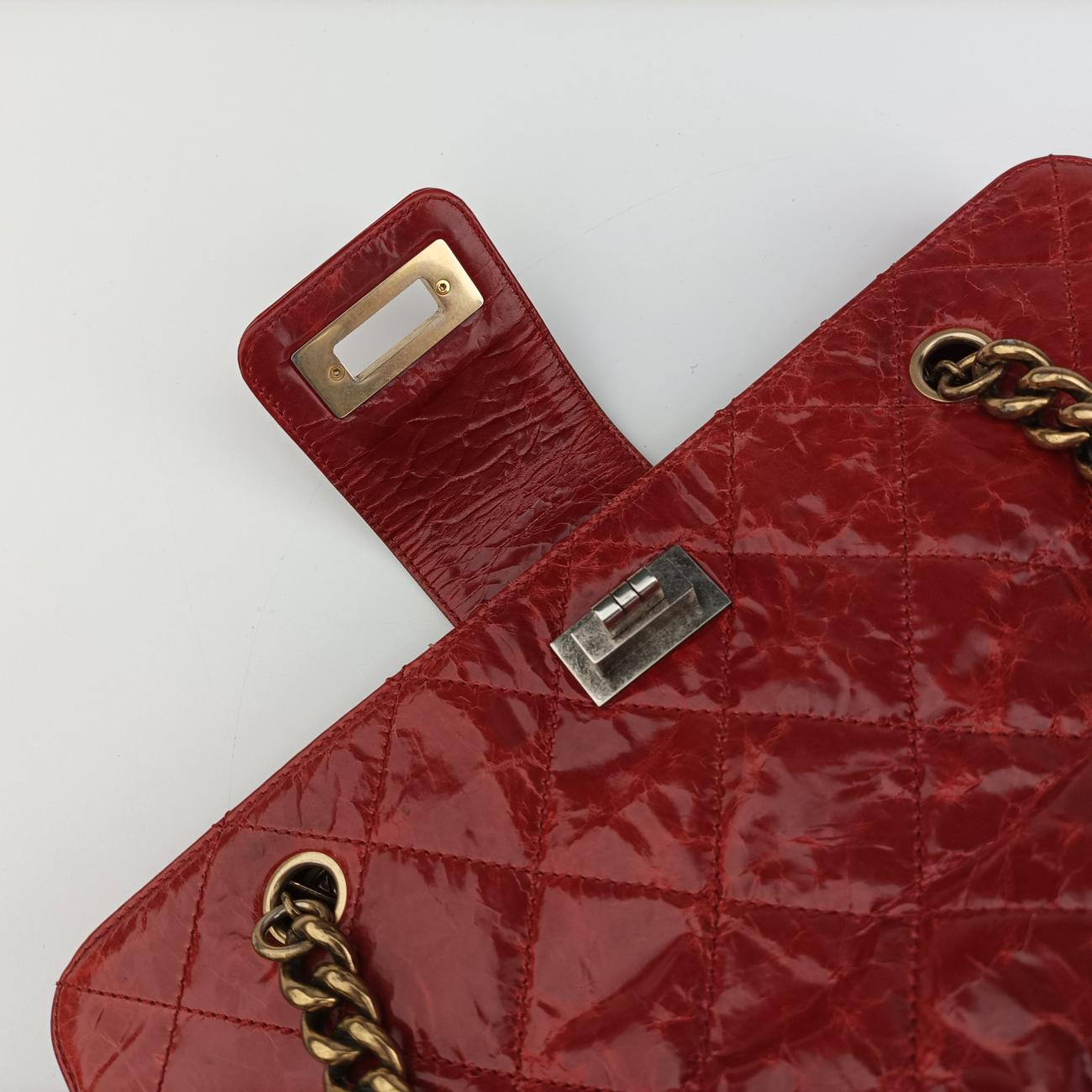 Pre-owned Chanel 2.55 Matelasse Red Leather A66817 shoulderbag | stylenewstar