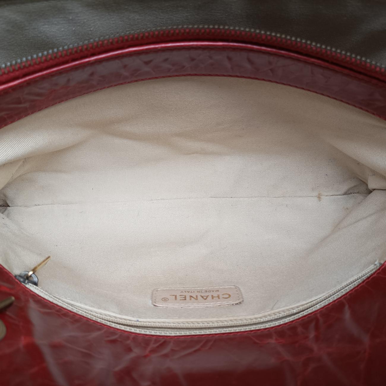 Pre-owned Chanel 2.55 Matelasse Red Leather A66817 shoulderbag | stylenewstar