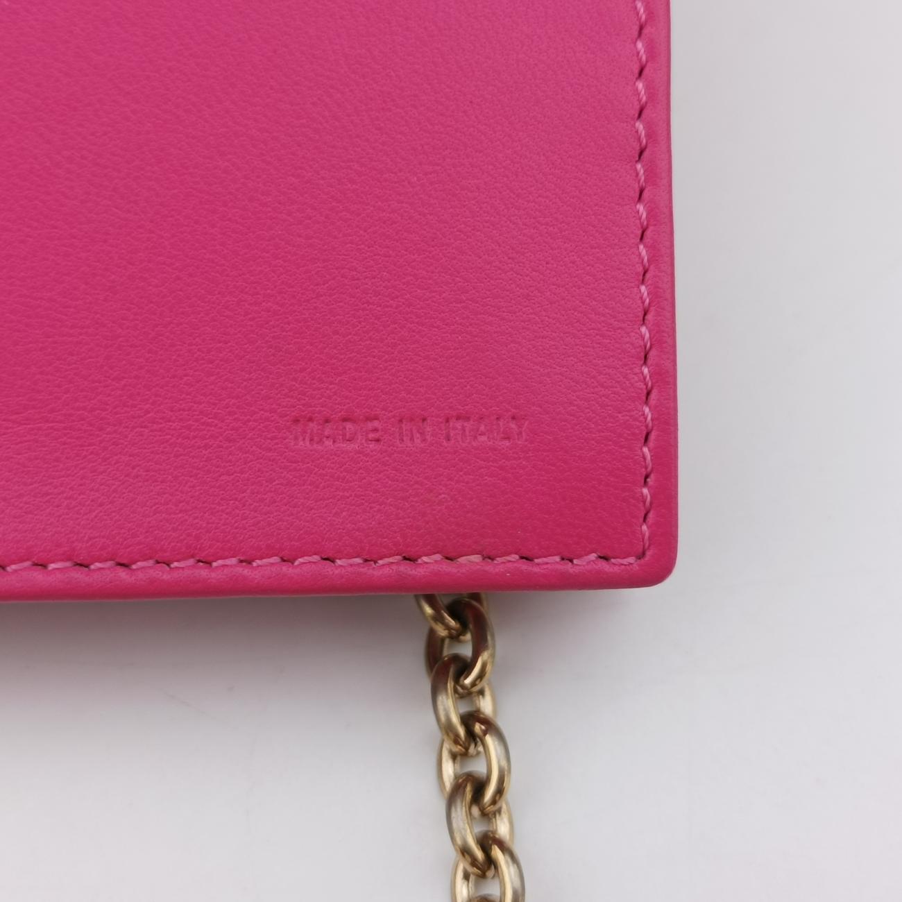 Pre-owned Fendi Embossed Logo Pink Leather 8M0219 shoulderbag | stylenewstar