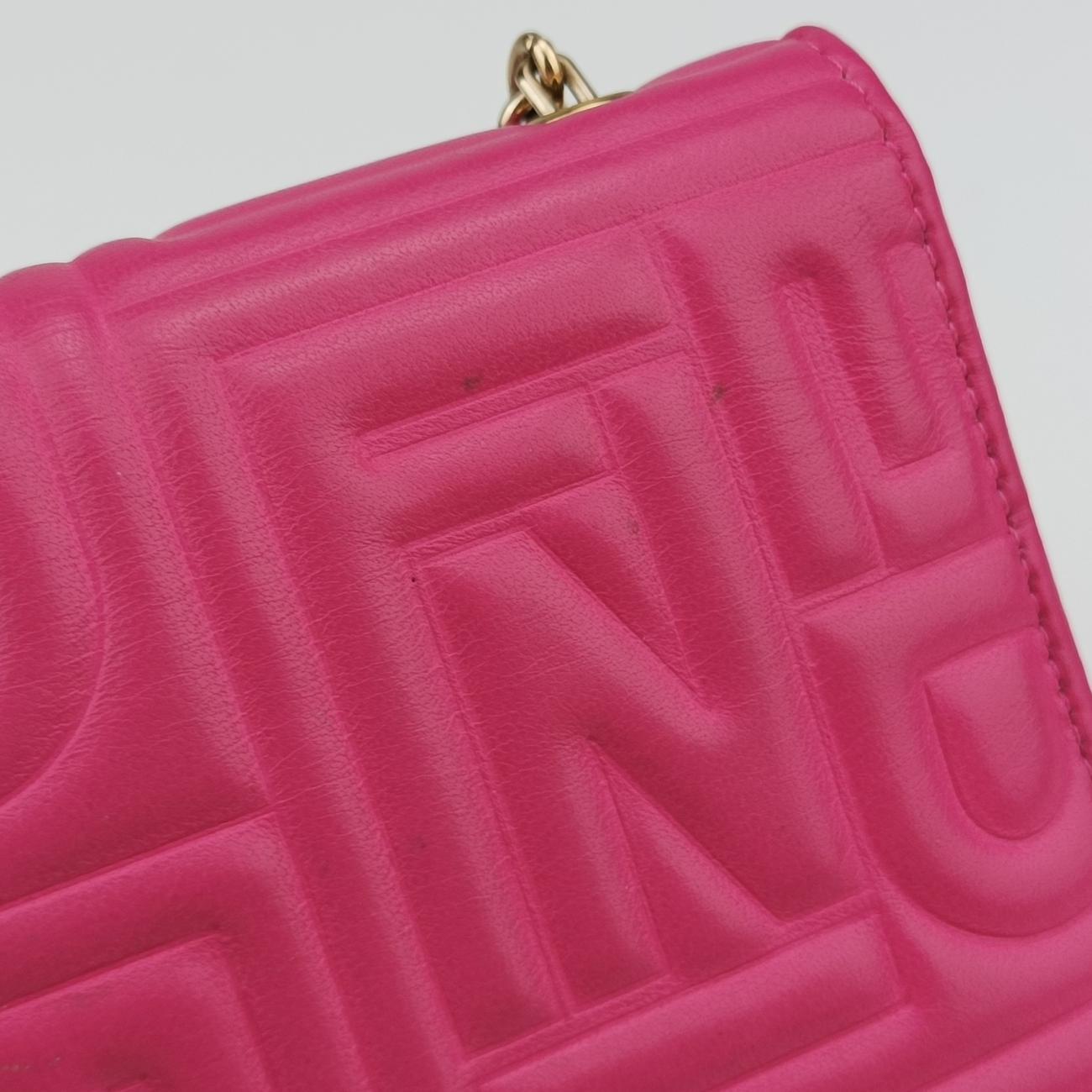 Pre-owned Fendi Embossed Logo Pink Leather 8M0219 shoulderbag | stylenewstar