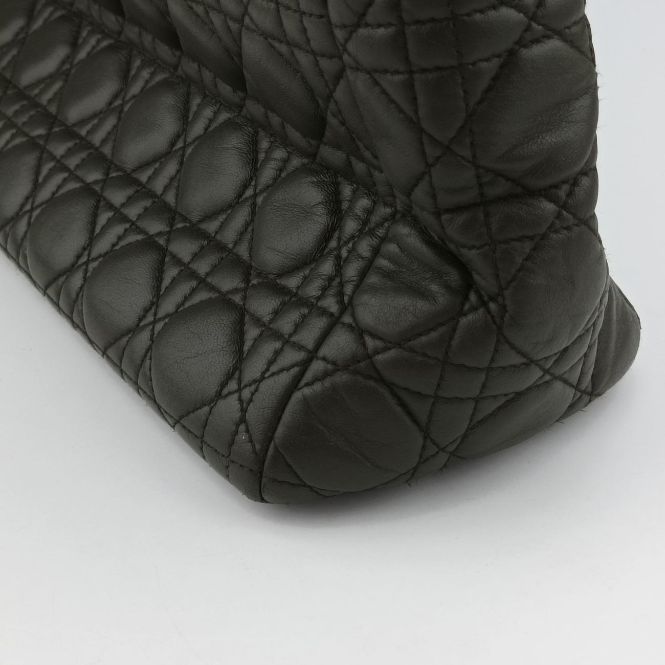 Pre-owned Christian Dior Lady Dior Green lambskin  handbag | stylenewstar