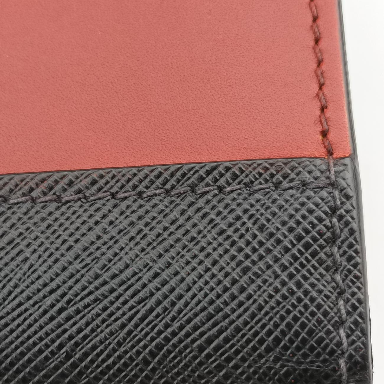 Vintage Prada Pionnière Red×black leather 1BH056 shoulderbag | stylenewstar