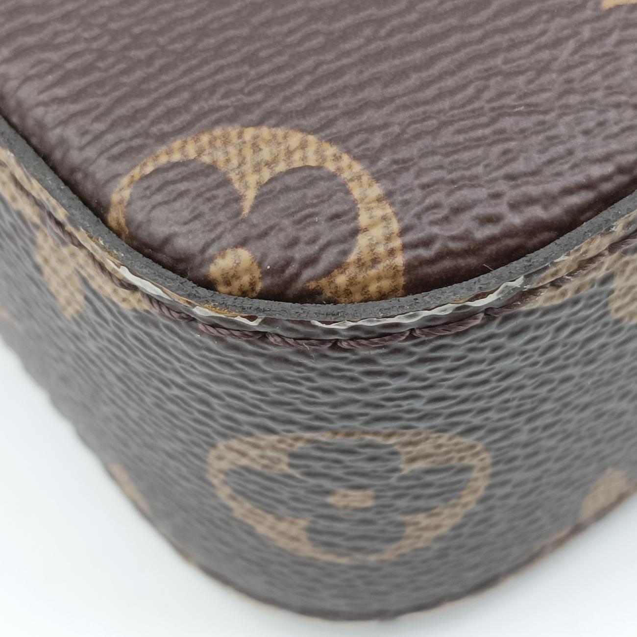 Secondhand Louis Vuitton Trio Messenger brown Monogram Stripe M45965 shoulderbag | stylenewstar