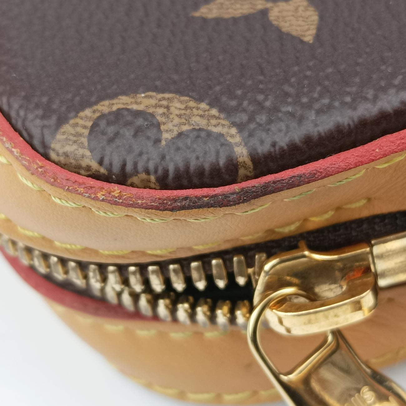 Secondhand Louis Vuitton Trio Messenger brown Monogram Stripe M45965 shoulderbag | stylenewstar