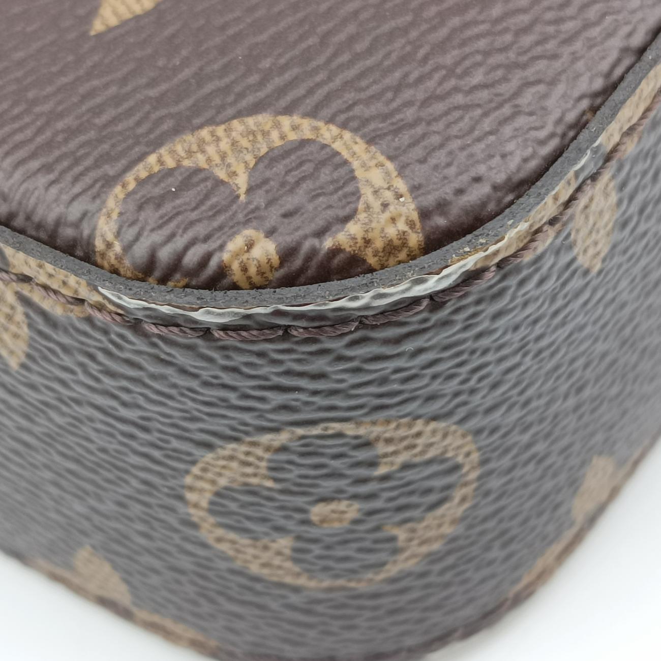 Secondhand Louis Vuitton Trio Messenger brown Monogram Stripe M45965 shoulderbag | stylenewstar