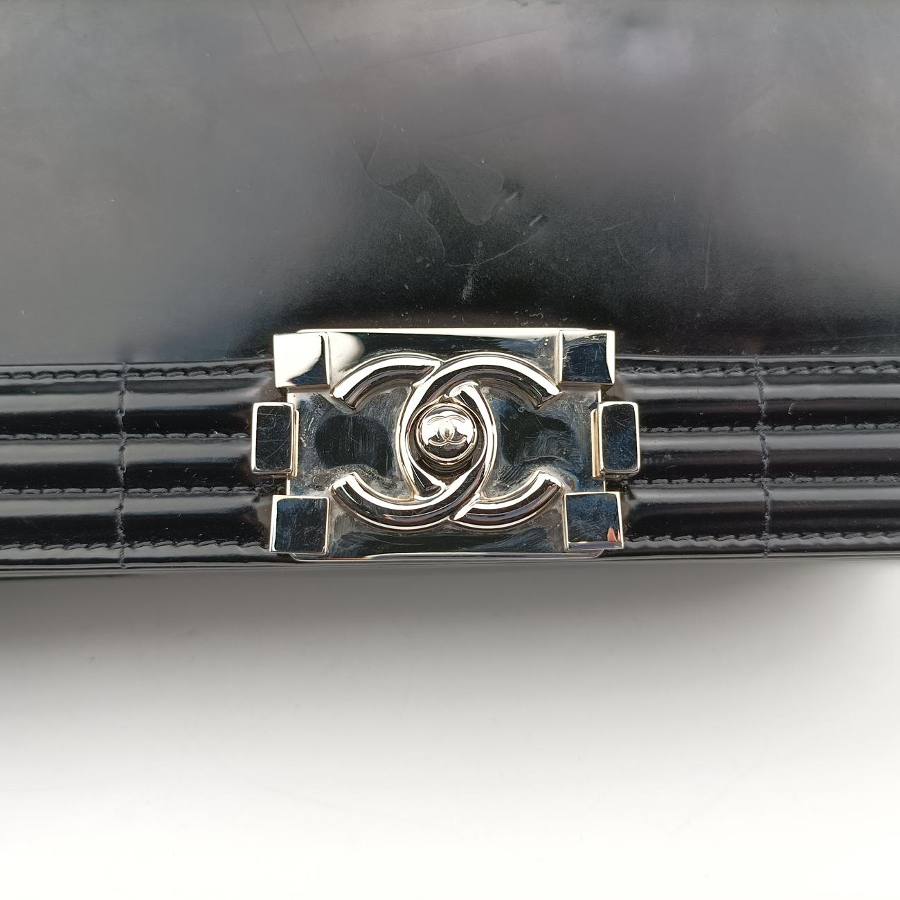 Pre-owned Chanel BOY CHANEL Black Patent A67018 shoulderbag | stylenewstar