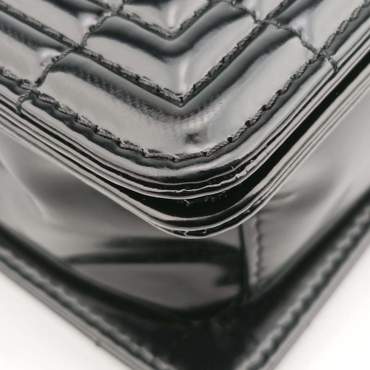 Pre-owned Chanel BOY CHANEL Black Patent A67018 shoulderbag | stylenewstar