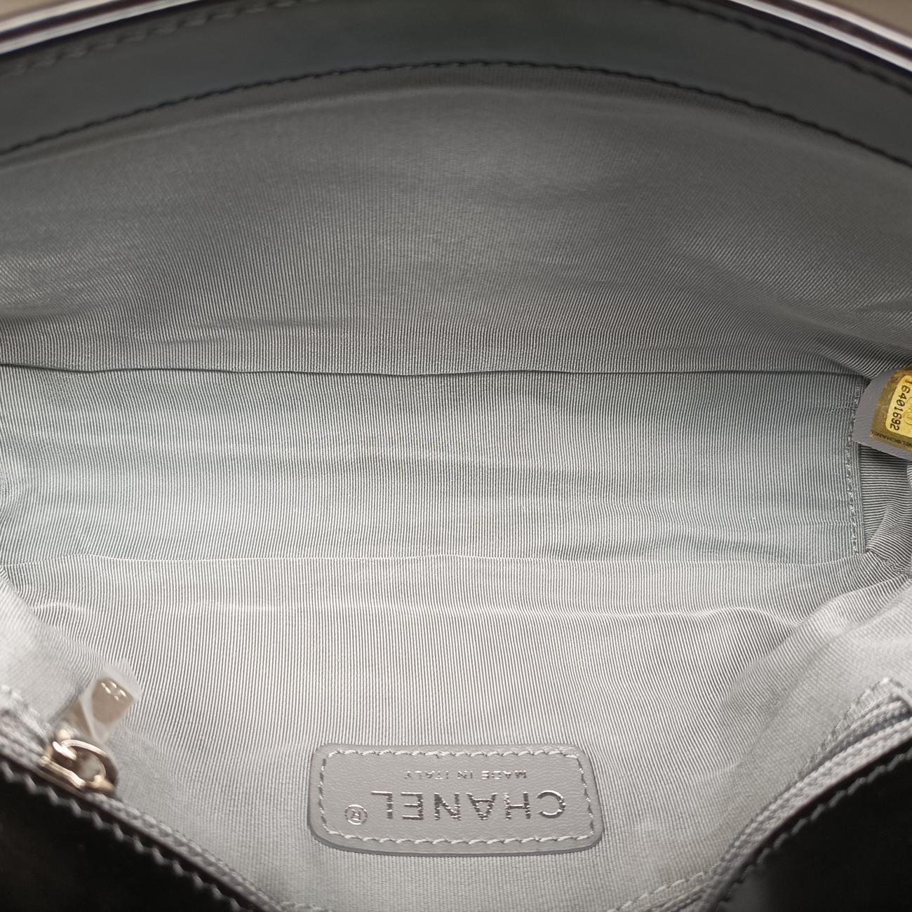 Pre-owned Chanel BOY CHANEL Black Patent A67018 shoulderbag | stylenewstar