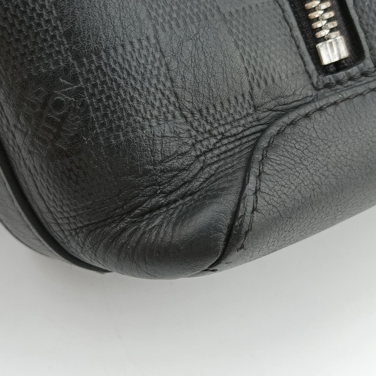 Pre-owned Louis Vuitton Discovery Messenger PM Onyx Damier Infini Leather N42415 shoulderbag | stylenewstar