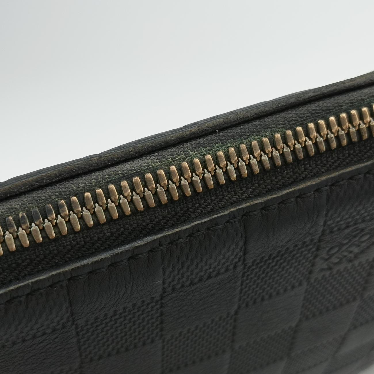 Pre-owned Louis Vuitton Discovery Messenger PM Onyx Damier Infini Leather N42415 shoulderbag | stylenewstar