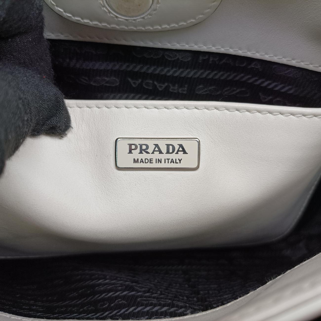 Pre-owned Prada Cleo White Brushed leather  shoulderbag | stylenewstar