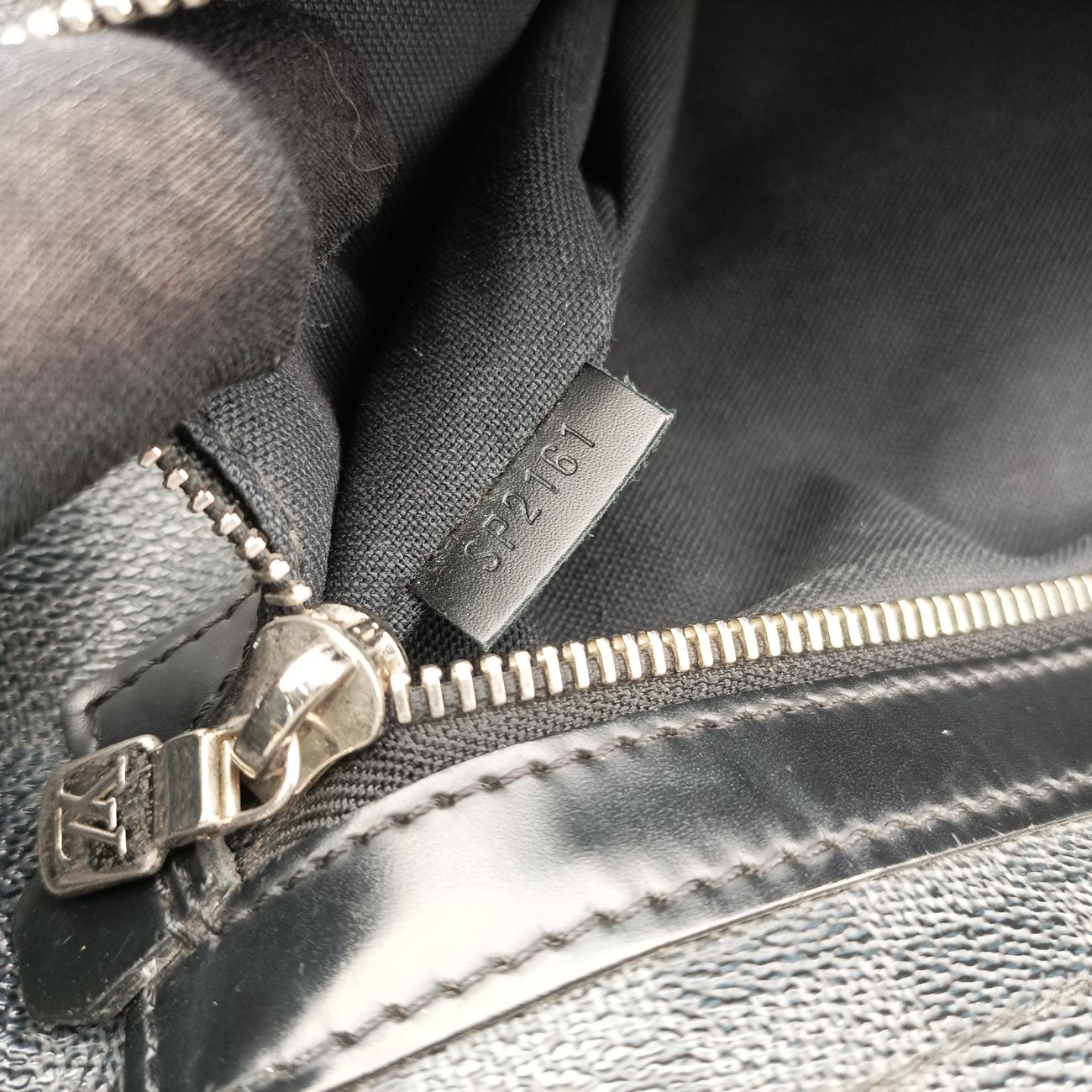 Pre-owned Louis Vuitton DANIEL MM Noir Damier Graphite N58029 shoulderbag | stylenewstar